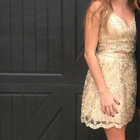 B Darlin Homecoming gold two piece mini dress - Picture 1 of 5